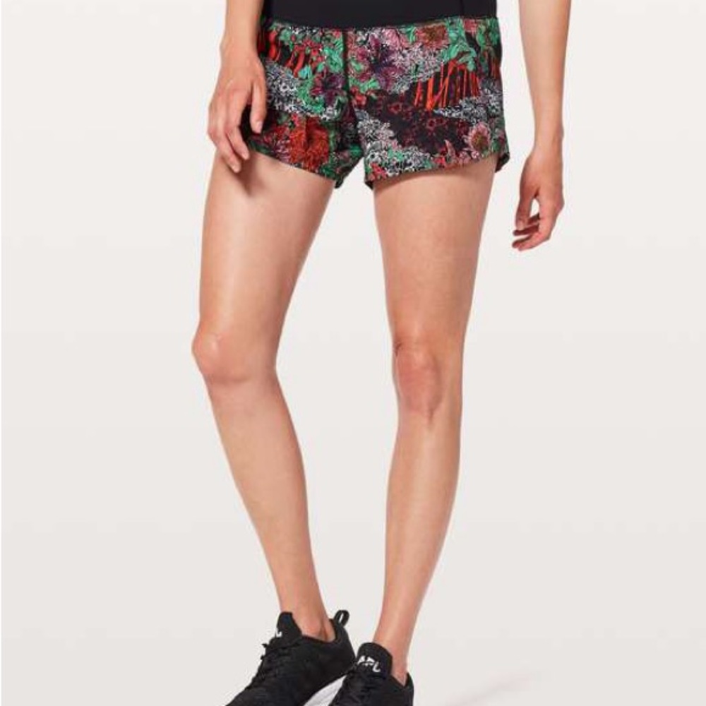 Lululemon Run Times Short II *4"
Zen Garden Multi / Black